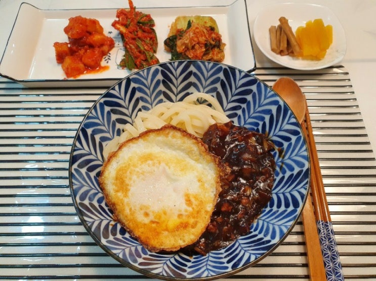 주말 저녁 집밥 메뉴 추천 : 짜장면 만들기 / 짜장밥 만들기 / 홈메이드 짜장면 / 수제 짜장면 주말 저녁 집밥 메뉴 추천 : 짜장면 만들기 / 짜장밥 만들기 / 홈메이드 짜장면 / 수제 짜장면