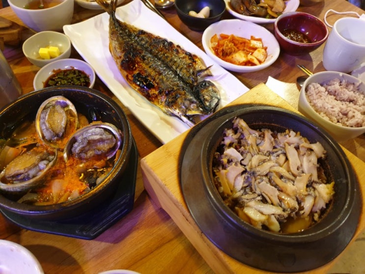  전복돌솥밥에 고등어구이 나오는 집_제주 오쿠다 식당