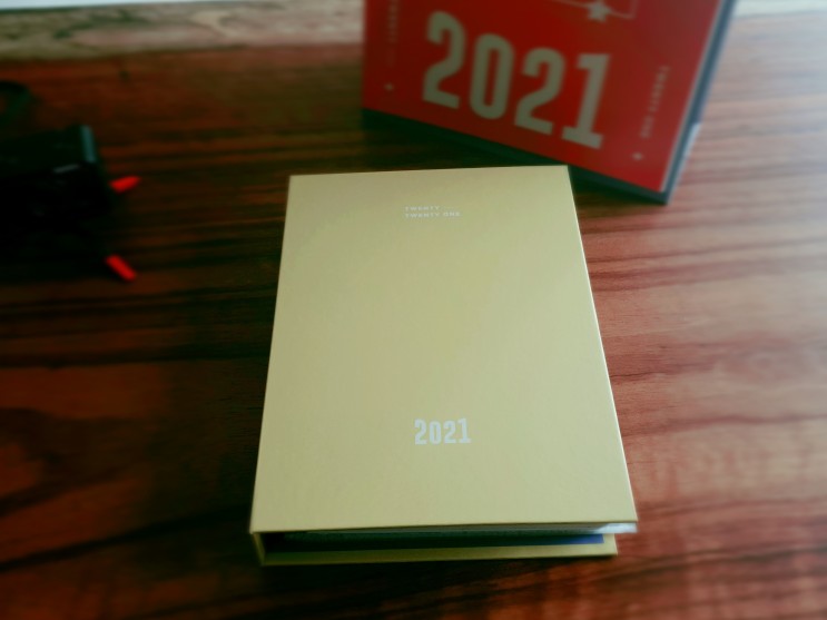 [강다니엘] 2021 공식 시즌 그리팅 (KANGDANIEL Season's Greetings) - 다이어리 / Diary
