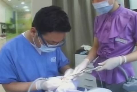  구강전정술 잘하는 잇몸성형 치과는 뉴욕연세를 추천 드립니다.