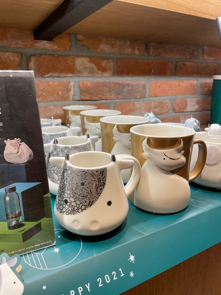 우울한 소녀 텀블러 그림