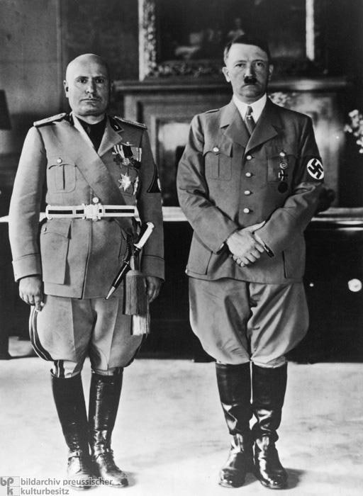 베니토 무솔리니 (Benito Andrea Amilcare Mussolini)