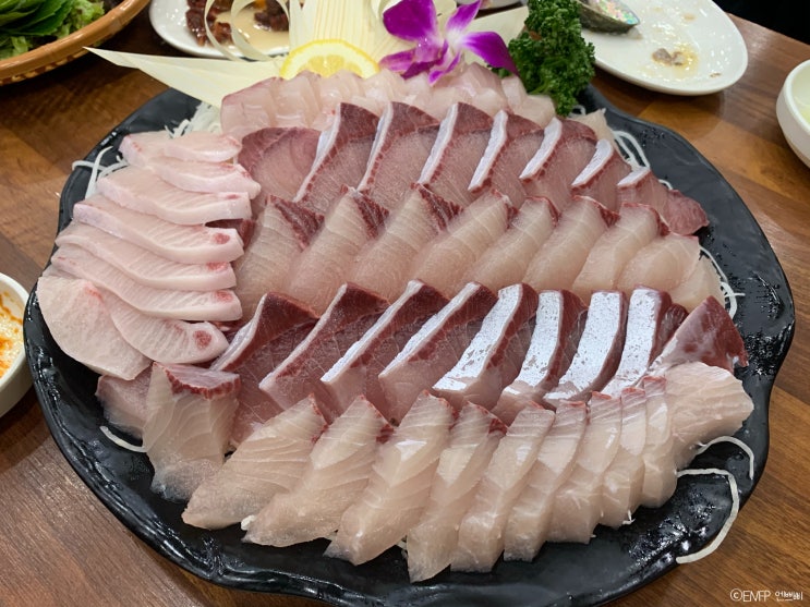  송파 가락시장 맛집 :: 가락몰 대박수산_수산시장 회센터에서 대방어회와 매운탕