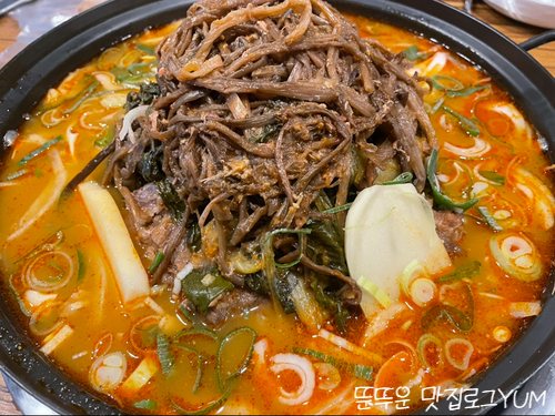 울산감자탕맛집 / 울주군맛집 / 고구마순이 올라가는 '진팔팔감자탕 온산점'