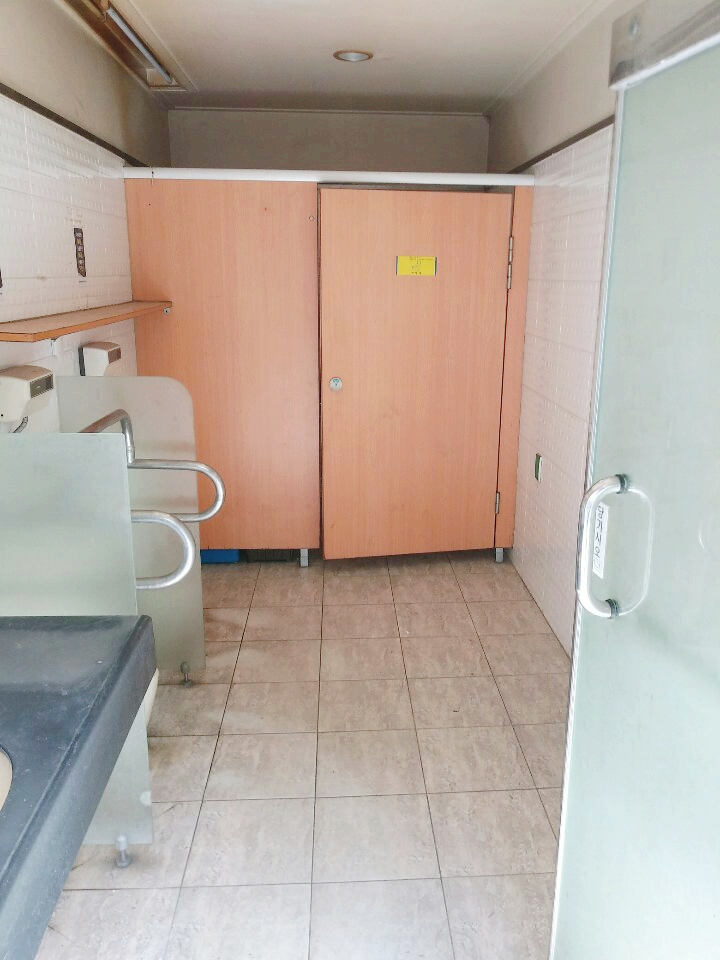  용인화장실청소업체 SK충전소 정기서비스 진행했습니다
