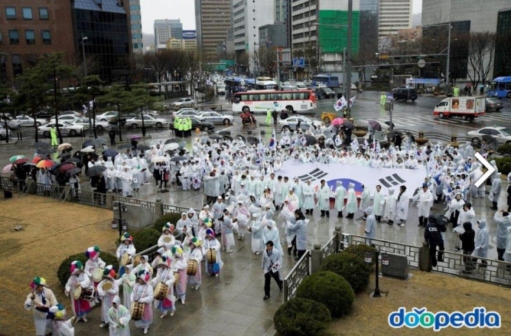 3.1절이란 한민족이 일본의 식민통치에 항거하고 독립선언서를 발표하여 한국의 독립의사를 세계만방에 알린 날을 기념하는 날 #유관순 3.1절이란 한민족이 일본의 식민통치에 항거하고 독립선언서를 발표하여 한국의 독립의사를 세계만방에 알린 날을 기념하는 날 #유관순