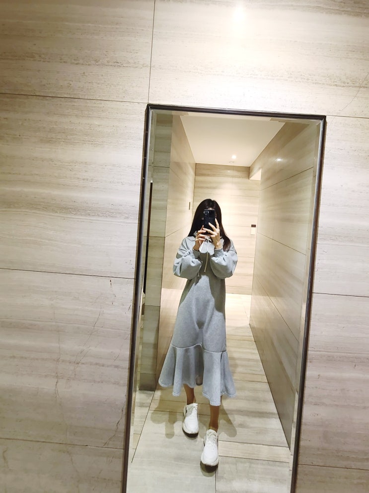 기모롱후드원피스 탱커스 프릴있는 캐주얼코디가 예뻐 기모롱후드원피스 탱커스 프릴있는 캐주얼코디가 예뻐