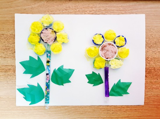 엄마표미술놀이 - 병뚜껑과 다 쓴 색연필로 해바라기 꽃을 만들어보아요!