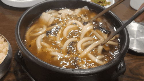  야근하는날은 국밥으로 혼밥