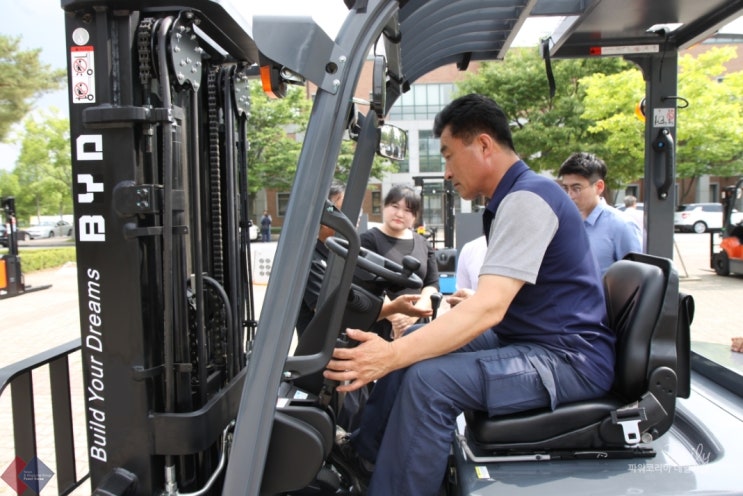  홍진기업, 전기 지게차 정규과정 개설 및 인력양성과 관련, 삼자간의 활발한 교류 이룰 것