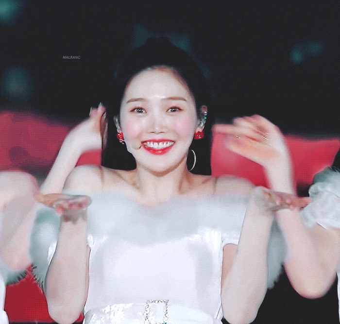 오마이걸 효정.gif 오마이걸 효정.gif