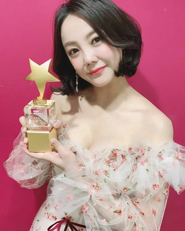 신인상 받은 고은아가 제시한테 사과한 이유 신인상 받은 고은아가 제시한테 사과한 이유