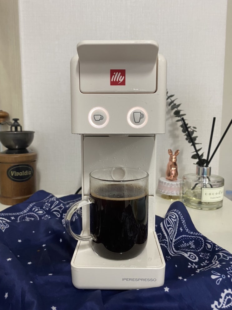  일리 illy 에스프레소 커피머신 Y3.3 내돈내산 언박싱