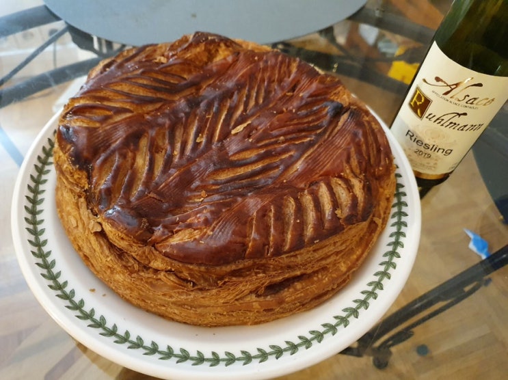  갈레트 데 루아 Galette des rois