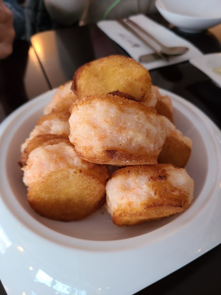 [압구정, 신사 맛집] 중식당 무탄(MUTAN) : 여러모로 기막힌 마카롱 멘보샤 외