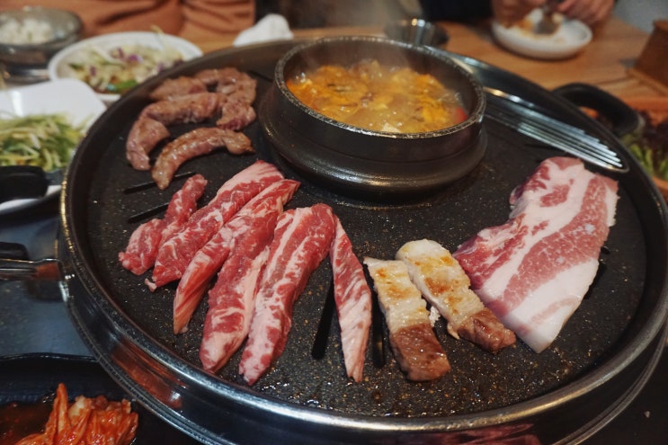  소고기 잔치를 하고 싶다면 의정부 소고기 맛집 '육백더'