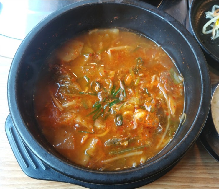 따뜻한 한우 국밥과 된장찌개가 끌린다면 ? 전민동 온본가