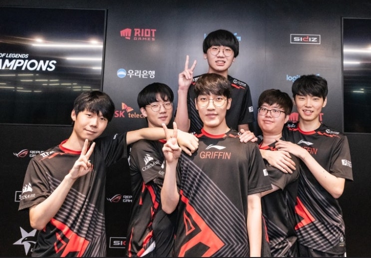 [LoL] 씨맥 김대호-소드 최성원 갈등겪던 그리핀 결국 3년만에 LoL팀 해체
