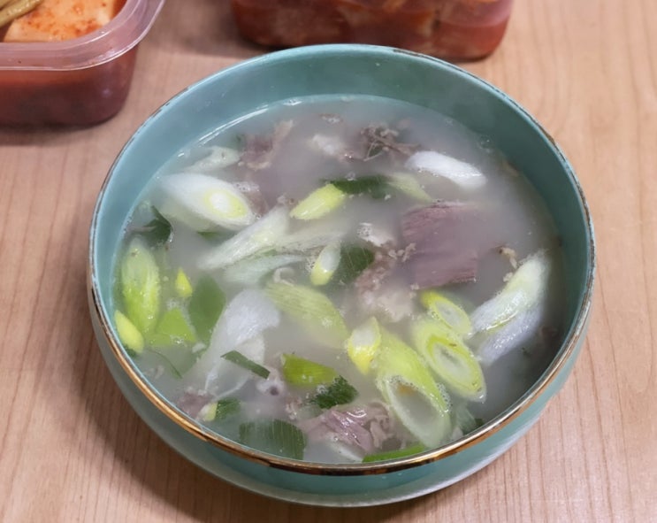  간단한 아침메뉴 사대부집곳간 곰탕밀키트 든든한 한끼