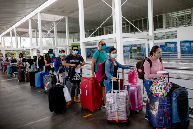 필리핀에서 홍콩으로 여행객 홍콩에서 영국 변종 바이러스 확진