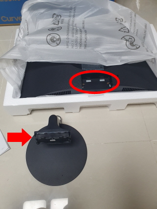  삼성 모니터 삼성전자 68.6cm (27인치) LED 1000R 커브드 스피커 내장 모니터 LC27T550FDKXKR 본격 내돈 내산 후기!! 들어 갑니다!!