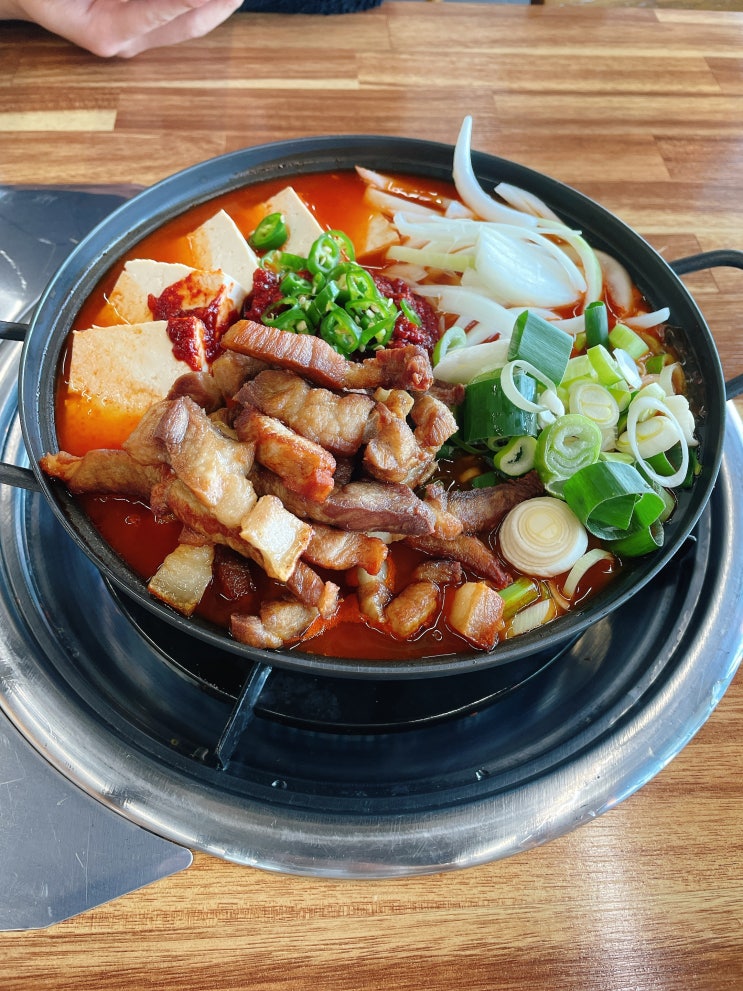 안성맛집 튀긴고기김치찌개 김치찌개맛집 인정