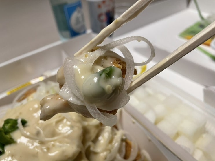  네네치킨 청양마요 매콤살벌 뒷북 후기-네네치킨 전포점