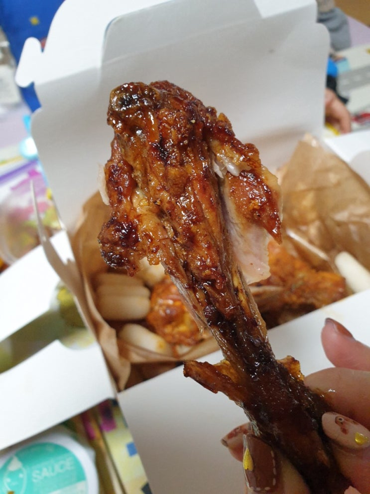  푸라닭 블랙투움바 블랙알리오/투움바 치킨
