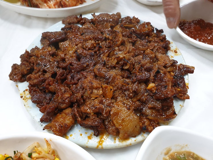  [부산 충무동해안시장]진수성찬 돼지불백집