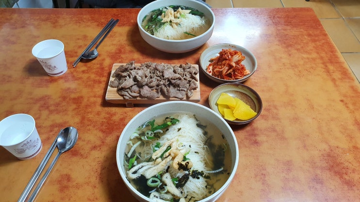  [뇌조리 국수집 파주본점] 잔치국수 갈비쌈만두 고기 맛집