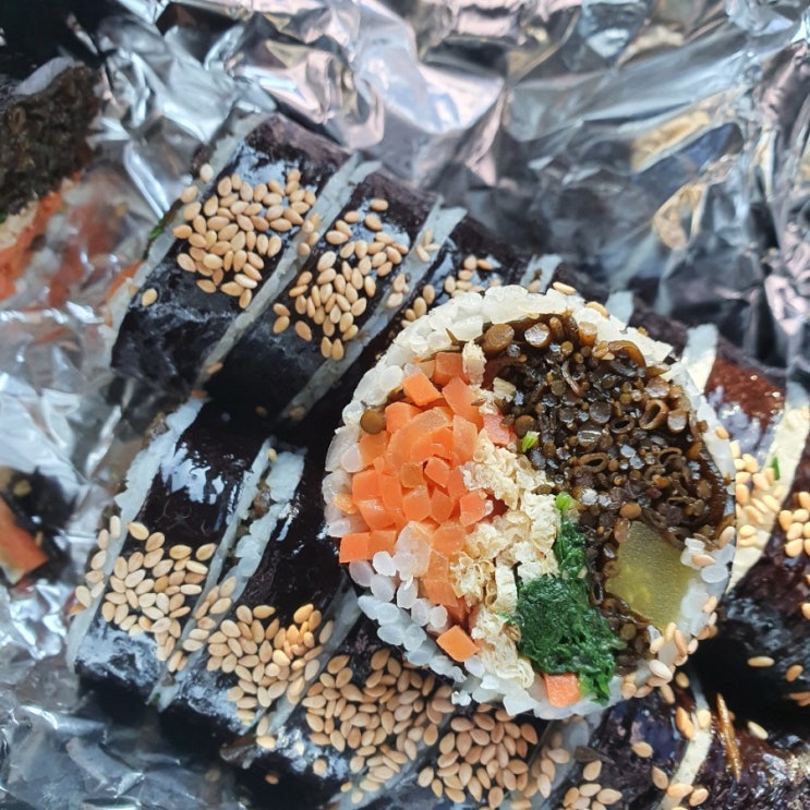  골목식당 거제도 " 풍년보리밥(풍년곤드레)  / 쌤김밥 (톳김밥 , 거미새라면 )