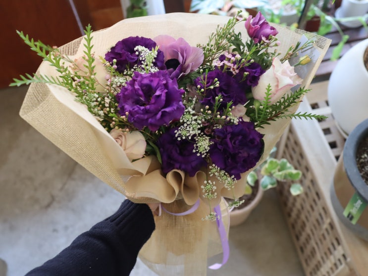  (수지꽃집) 보라톤 꽃다발, 부모님꽃선물, 1월 꽃다발 , 예쁜꽃다발, 리시안셔스꽃다발