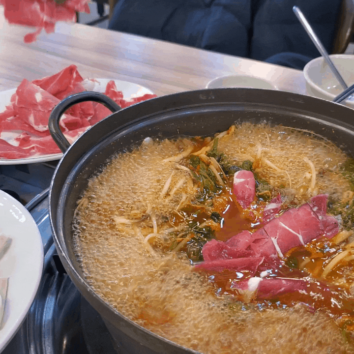 광교맛집 이나경등심칼국수, 진하고 얼큰했던 샤브칼국수 광교맛집 이나경등심칼국수, 진하고 얼큰했던 샤브칼국수