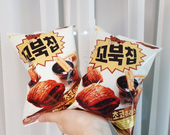  꼬북칩 초코 츄러스맛 나는별로
