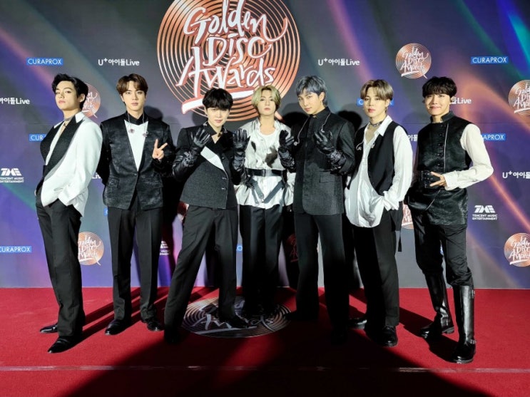 방탄소년단 BTS 제35회 골든디스크 어워즈 Black Swan + ON / Life Goes On / Dynamite(Slow Jam Remix) 무대 방탄소년단 BTS 제35회 골든디스크 어워즈 Black Swan + ON / Life Goes On / Dynamite(Slow Jam Remix) 무대