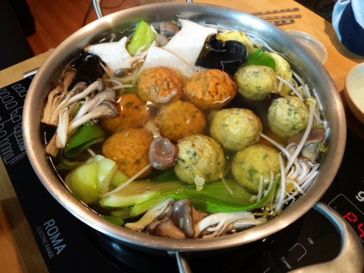  오산 굴림만두가 맛있는 송이송이 만두전골 포장
