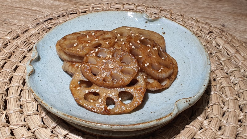 [선재 스님의 사찰음식 배워보기] 연근조림, 연근을 삶거나 데치지 않고 바로 만들어요.
