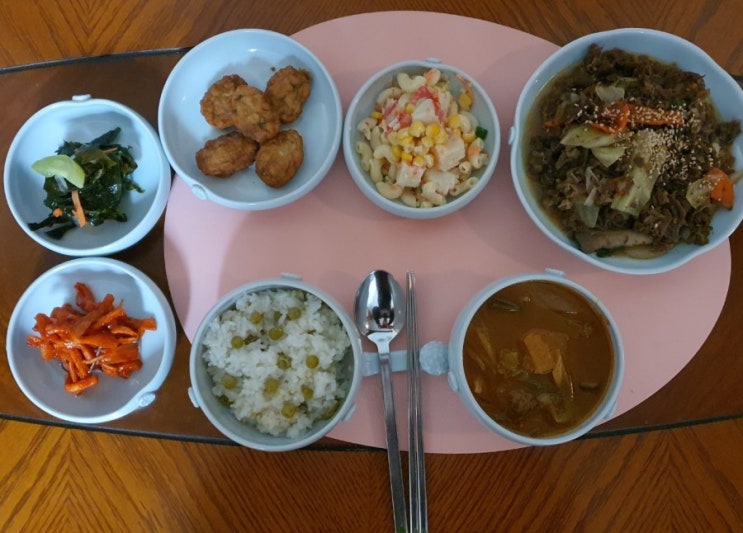  식단관리해주는  맞춤식단으로 유명한   가정식 반찬배달추천 정직한식사  전국무료배송 서울 경기 새벽 반찬배송 가능 정말 편리하고  좋네요^^