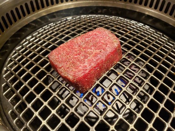  <일본 맛집> 숙성 갈비 야키니쿠 카쿠노신 Rt 熟成骨付焼肉 格之進Rt @ 요요기공원, 도쿄