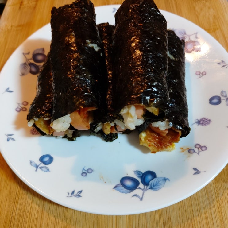  냉장고 털이 김밥