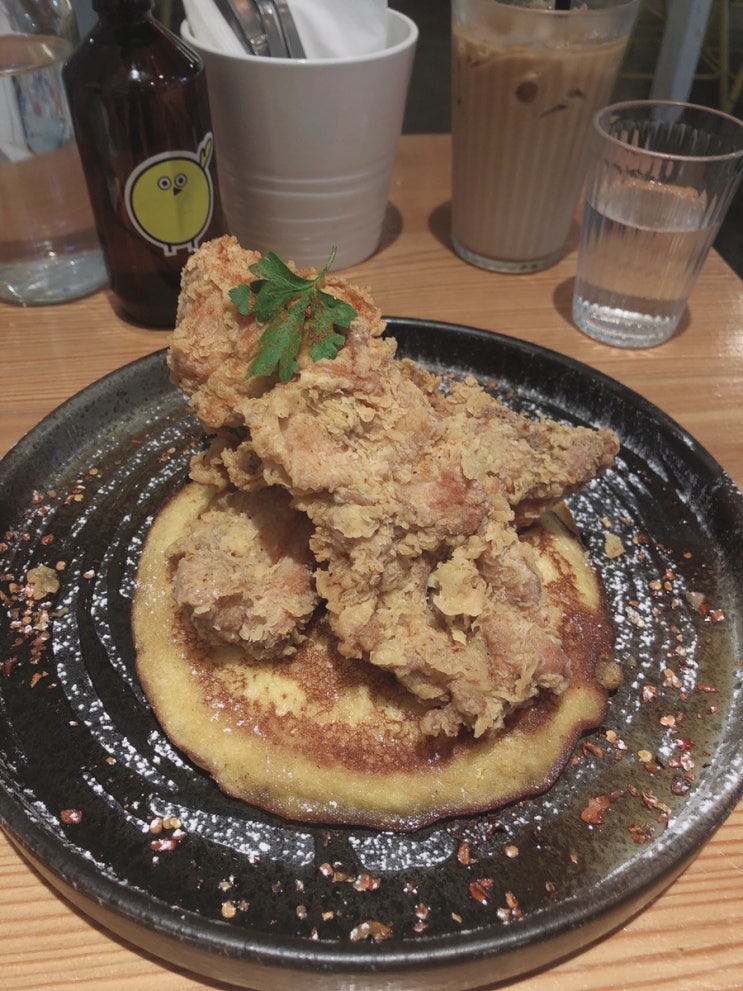 [싱가폴브런치] earlybird—Chicken & Pancake