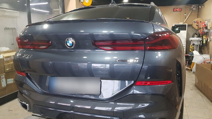 BMW X6 전동사이드 스텝으로 편리하게 탑승~^^