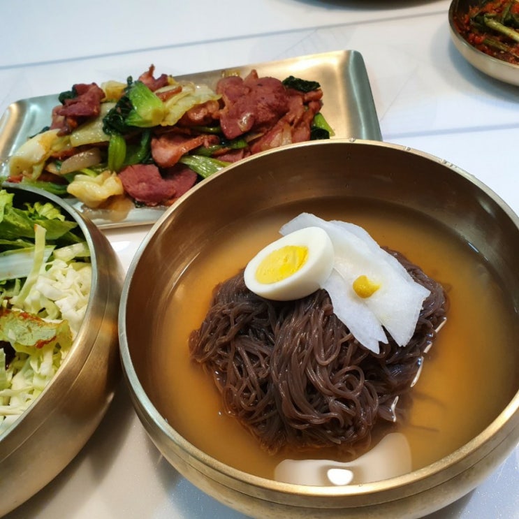 코스트코 훈제오리로 요리하기 : 청경채와 양배추로 더 맛나게 볶아먹기 / 훈제오리 야채볶음 / 물냉면 & 비빔냉면 함께하기 / 겨울엔 냉면이죠!!! / 코스트코 훈제오리로 요리하기 : 청경채와 양배추로 더 맛나게 볶아먹기 / 훈제오리 야채볶음 / 물냉면 & 비빔냉면 함께하기 / 겨울엔 냉면이죠!!! /