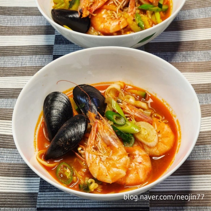 Jinny's집밥레시피 라면요리 얼큰 시원한 해물짬뽕라면 만들기 초간단해요! Jinny's집밥레시피 라면요리 얼큰 시원한 해물짬뽕라면 만들기 초간단해요!