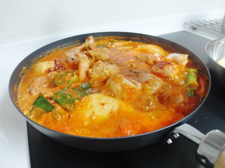  전국택배맛집 닭볶음탕 전주맛집 기찻길옆 오막살이
