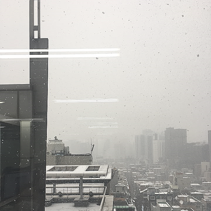 서울 눈 또내리네, 눈오리집게 아직 장만 못했는데