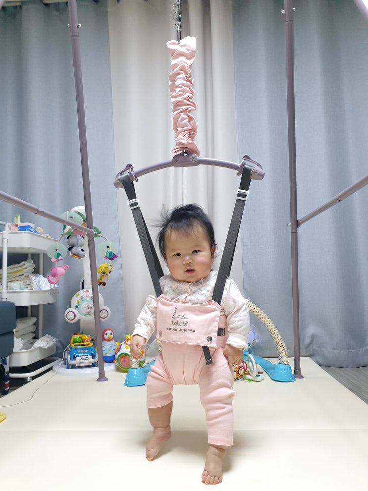  라라비 스윙점퍼 아기 그네와 점퍼루가 하나로 끝