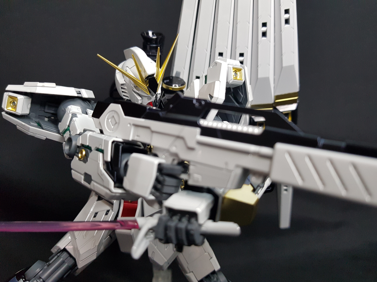  [건프라] MG RX-93 뉴건담 Ver.Ka 티타늄 피니쉬