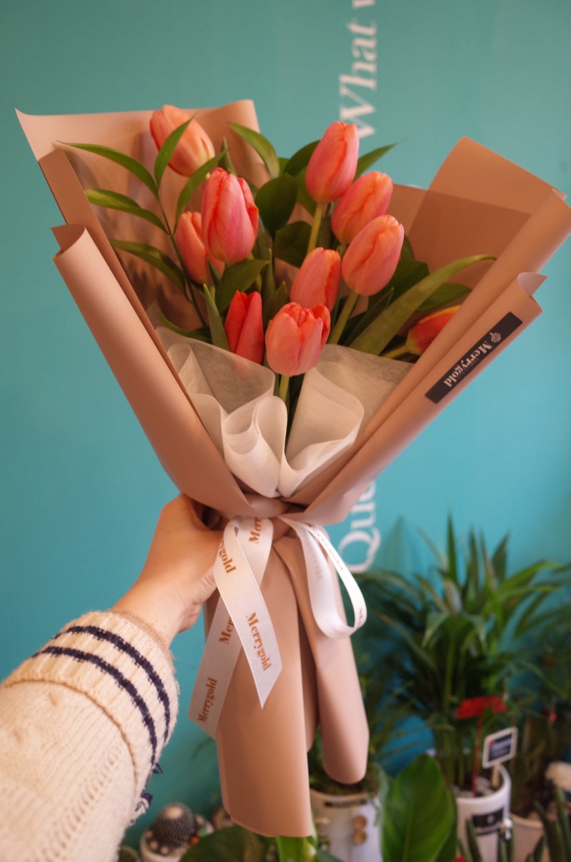 노란튤립꽃다발 재미있는 꽃말과 함께 봄을 선물하세요 : 네이버 블로그