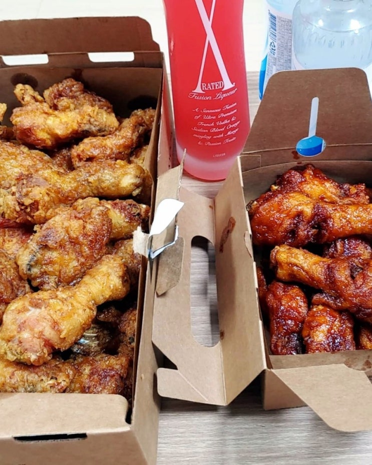  달콤짭쪼름한 교촌 허니오리지널&매콤한 레드콤보! 그리고 남은 치킨으로 만든 치킨덮밥 
